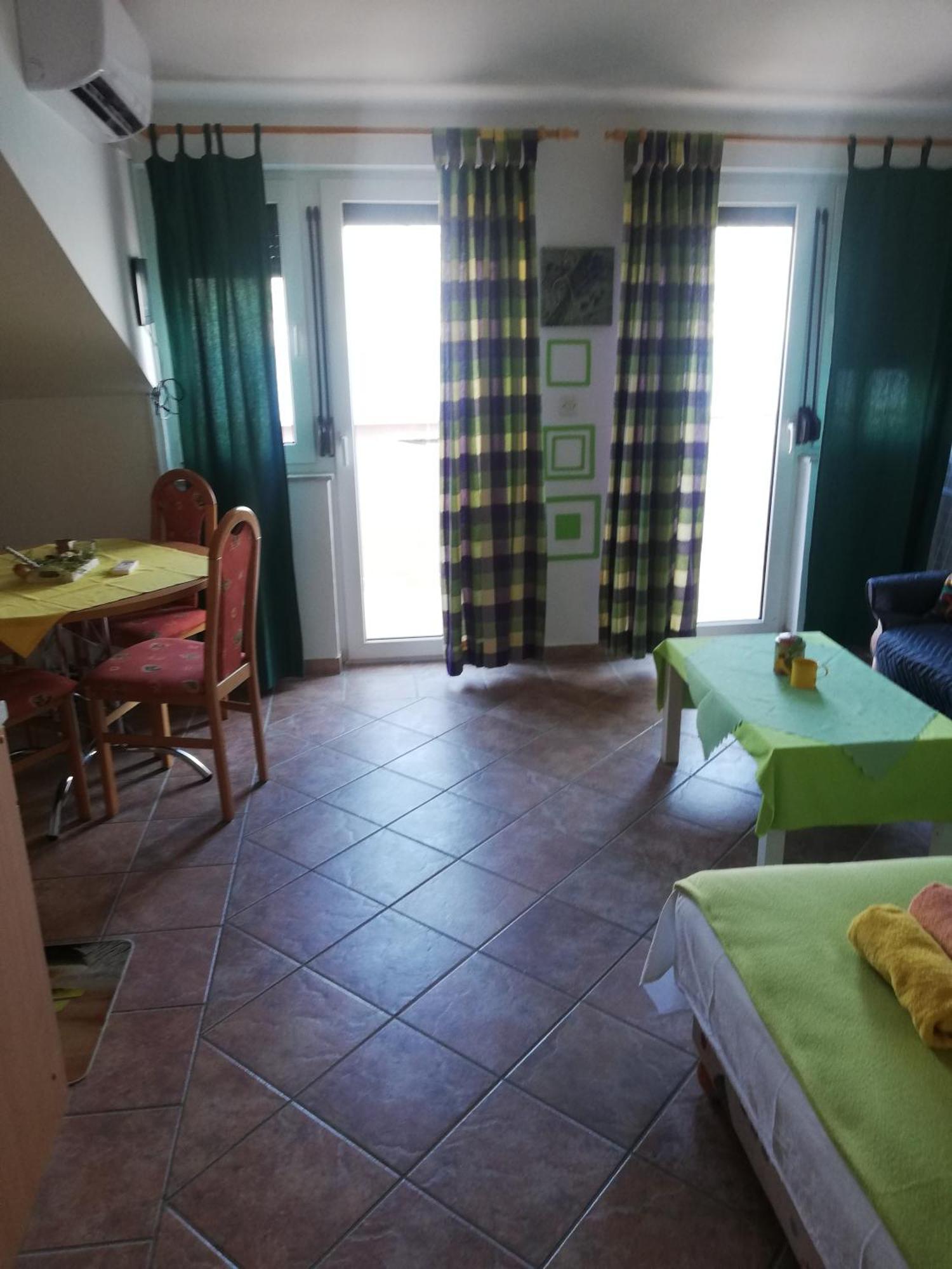 Apartment Meerzeit Pag Town